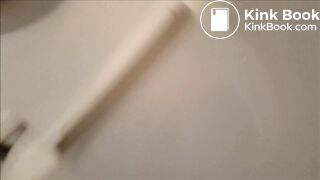 Shytah Poops