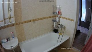 Big booty teen power pee and drop some bomb