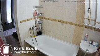 Big booty teen power pee and drop some bomb