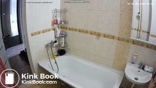 Big booty teen power pee and drop some bomb