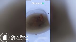 Girl pooping on toilet - video 73