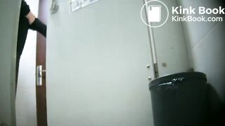 spy camera asian girl pee and shit.video_1259