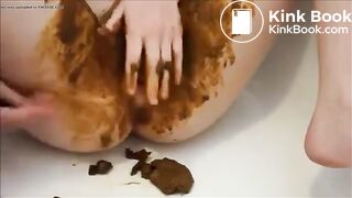 Bathtub scat..