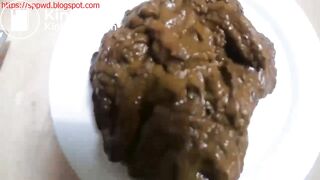 spy camera asian girl pee and shit.video_1319