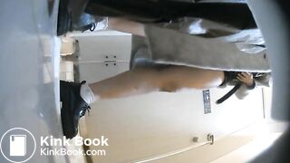 spy camera asian girl pee and shit.video_1231