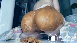 3 times scat smearing on the buttocks..