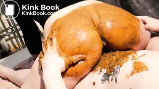 One of my favorite scat girl shit compilation Part 2
