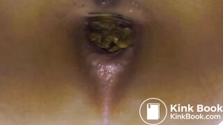 Japanese woman's toilet scene - video 88