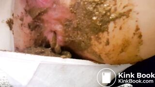 Pantypoop while drawing