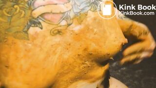 Hot alternative girl masturbating and shitting - video 2