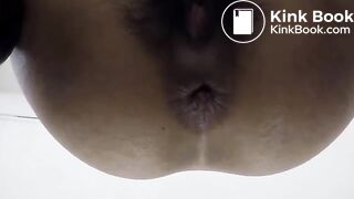 Japanese woman's toilet scene - video 104