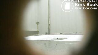 spy camera asian girl pee and shit.video_913