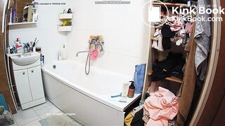 Some plops from beautiful women