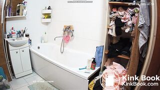 Some plops from beautiful women