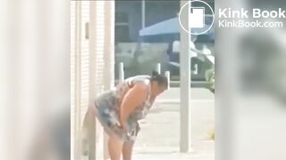 Cagando en la calle - video 2