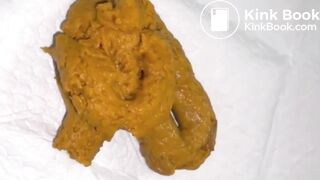 This beauti ebony scat