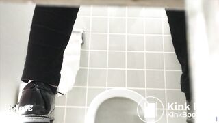 spy camera asian girl pee and shit.video_890