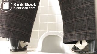 spy camera asian girl pee and shit.video_890