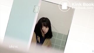 spy camera asian girl pee and shit.video_890