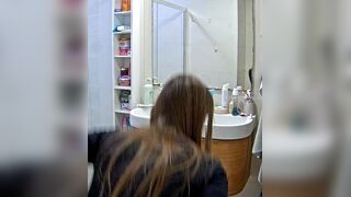 GIRL POOP TOILET - video 27