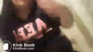 Girlfriend pooping - video 19