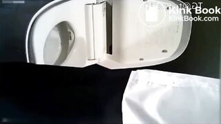 spy camera asian girl pee and shit.video_920