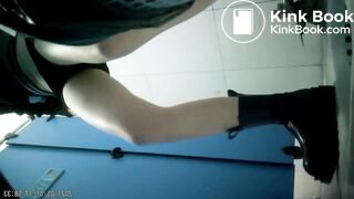 spy camera asian girl pee and shit.video_799