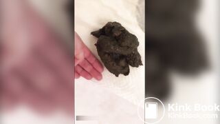 SSQ taking a pile of shit with messy bum