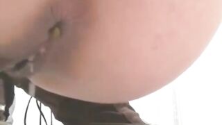 Japanese woman's toilet scene - video 55