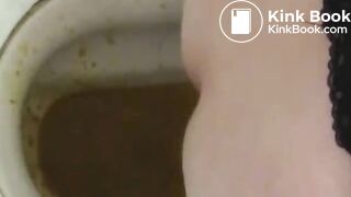 Japanese woman's toilet scene - video 51