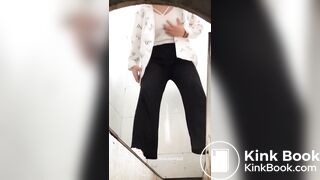 spy camera asian girl pee and shit.video_892