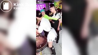 美女直播肚子疼