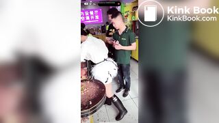 美女直播肚子疼