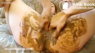 Pussy feeding - video 2