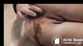 Fingering poop - video 2