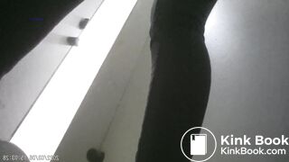 spy camera asian girl pee and shit.video_893