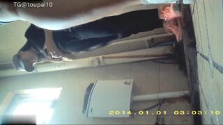 spy camera asian girl pee and shit.video_787