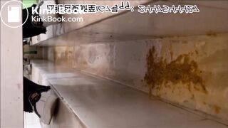 Chinese Trench Pooping