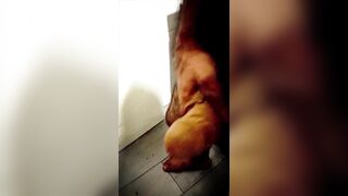 Mi puta me caga la verga y me graba