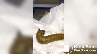 Japanese Twitter Girl Shitting "S" 2