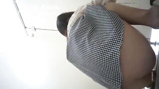 spy camera asian girl pee and shit.video_747