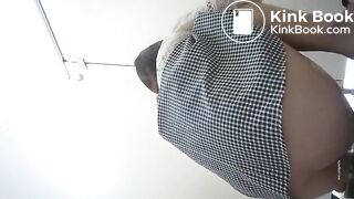 spy camera asian girl pee and shit.video_747