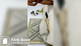 Latina finger and dildo scat