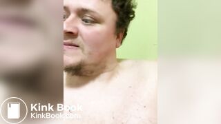 Girlfriend pooping with boyfriend on bathtub