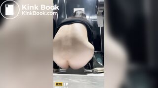 spy camera asian girl pee and shit.video_716