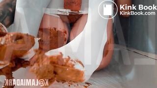 Shitting on my stockings @lamiadark_