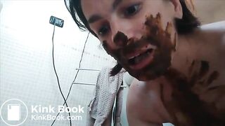 Mature European Scat Lady Eating Shit