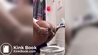 bbw ebony with big ass pushes out a decent turd