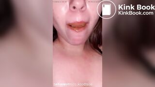 Hot girl shitting and eating it - video 8
