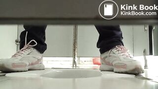 spy camera asian girl pee and shit.video_743